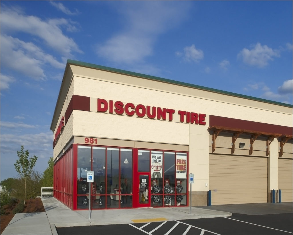 DiscountTireExterior2e1427482921156 Madison Development Group